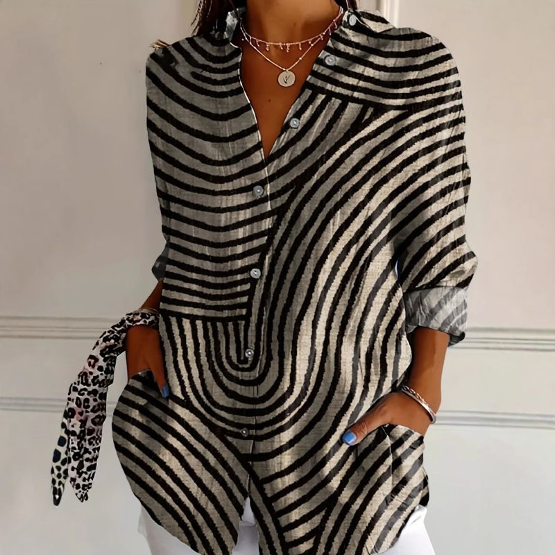 Alyssa - Women's Graphic Print Blouse with Front Buttons
