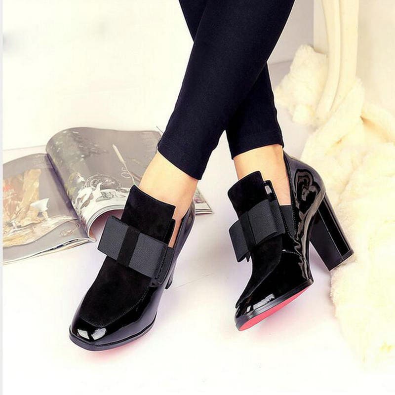 Victoria - Women’s Closed Toe Block Heel Pumps