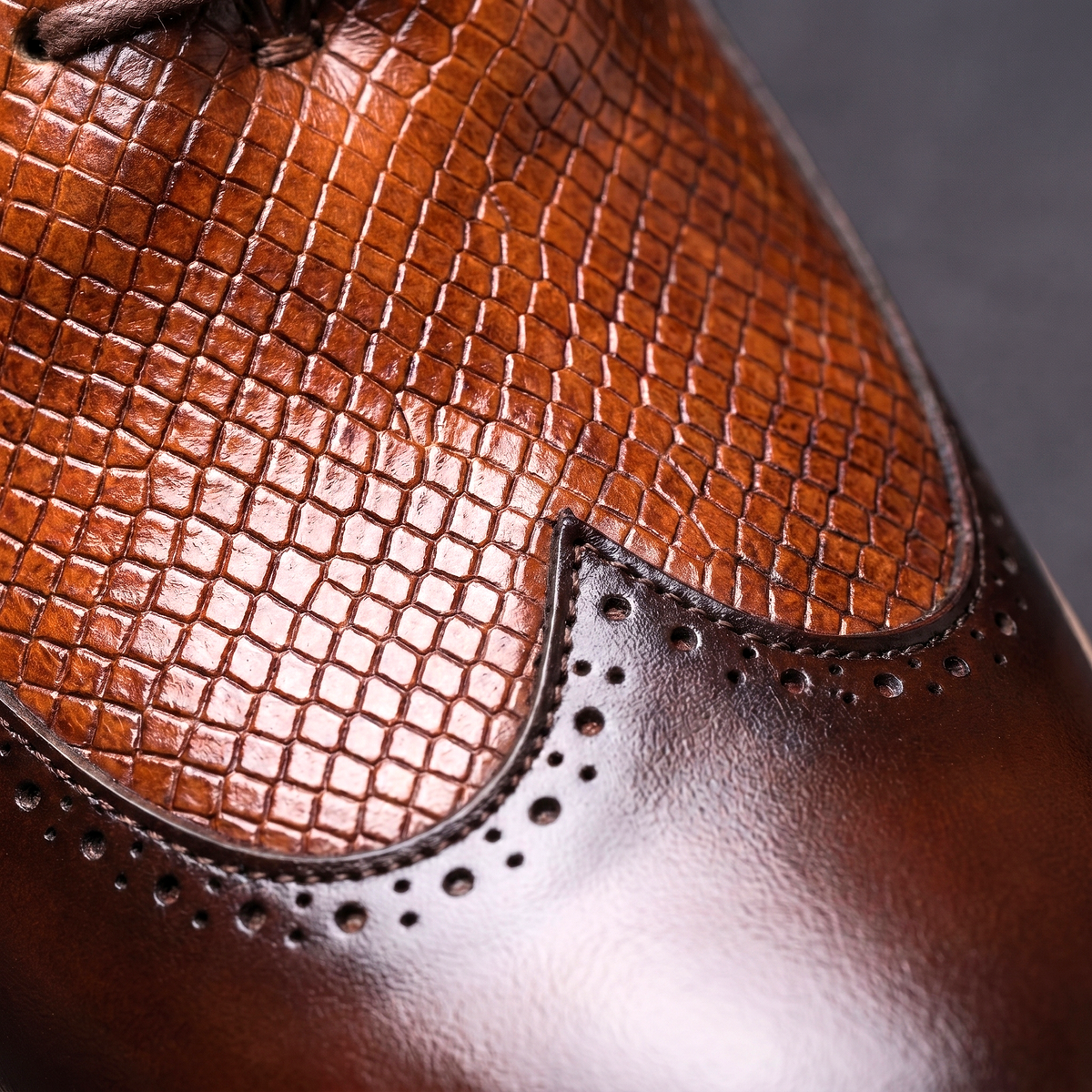 Edmund - Men's Wingtip Oxfords with Textured Leather