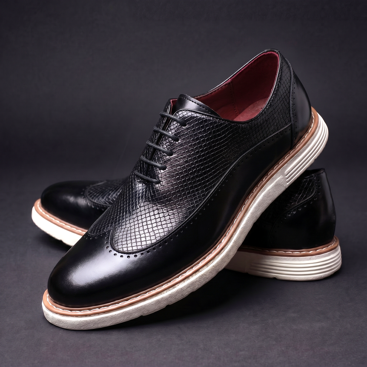 Edmund - Men's Wingtip Oxfords with Textured Leather