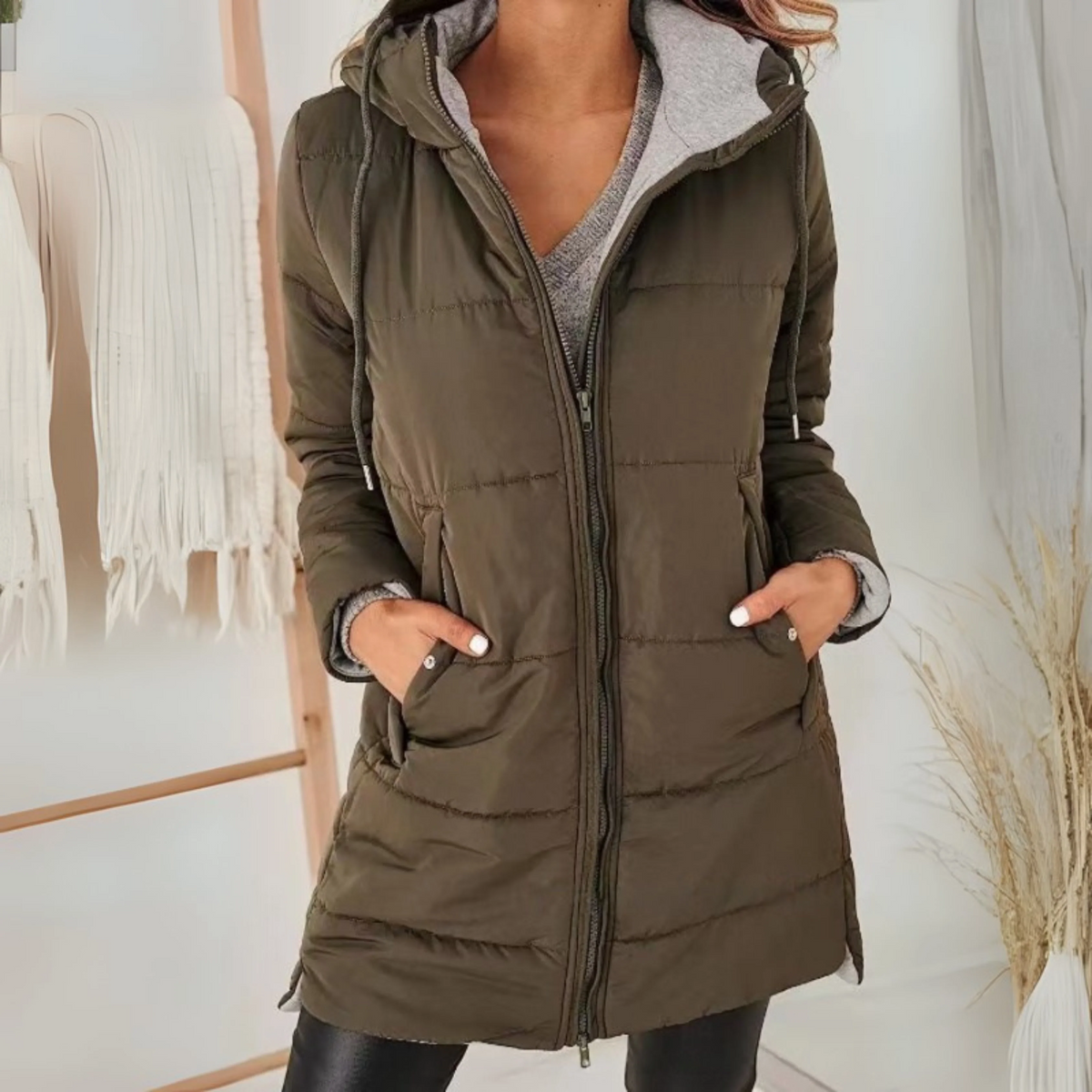 Molly - Women's Hooded Down Puffer Jacket